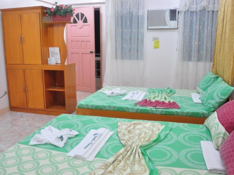 Apartelle De Francesca Puerto Galera Exterior photo